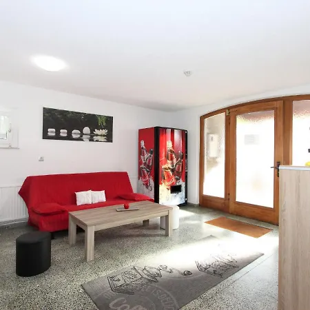 Daire Am Birkenhain-8 By Interhome Seefeld in Tirol