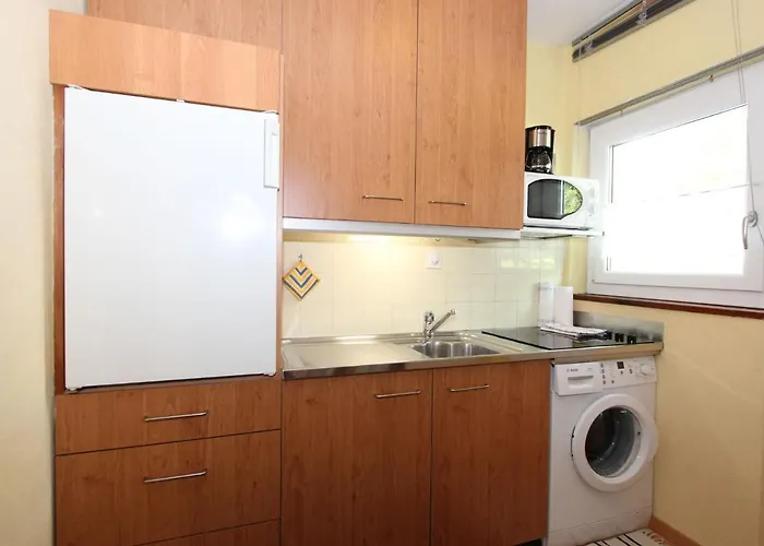 Апартаменты Am Birkenhain-8 By Interhome